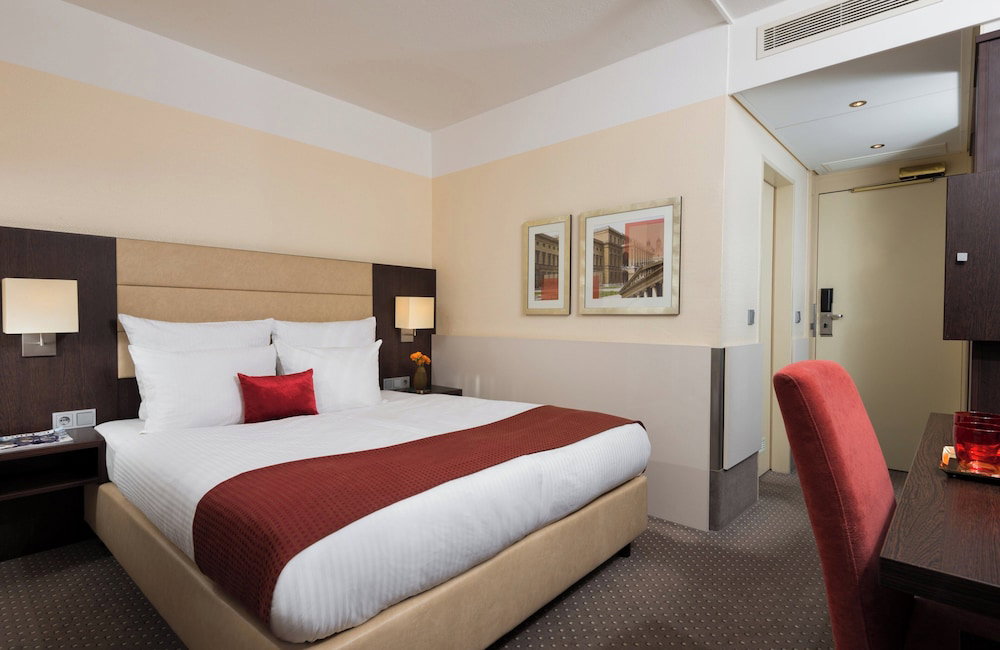 Hotel Leonardo Hotel Munich Arabellapark