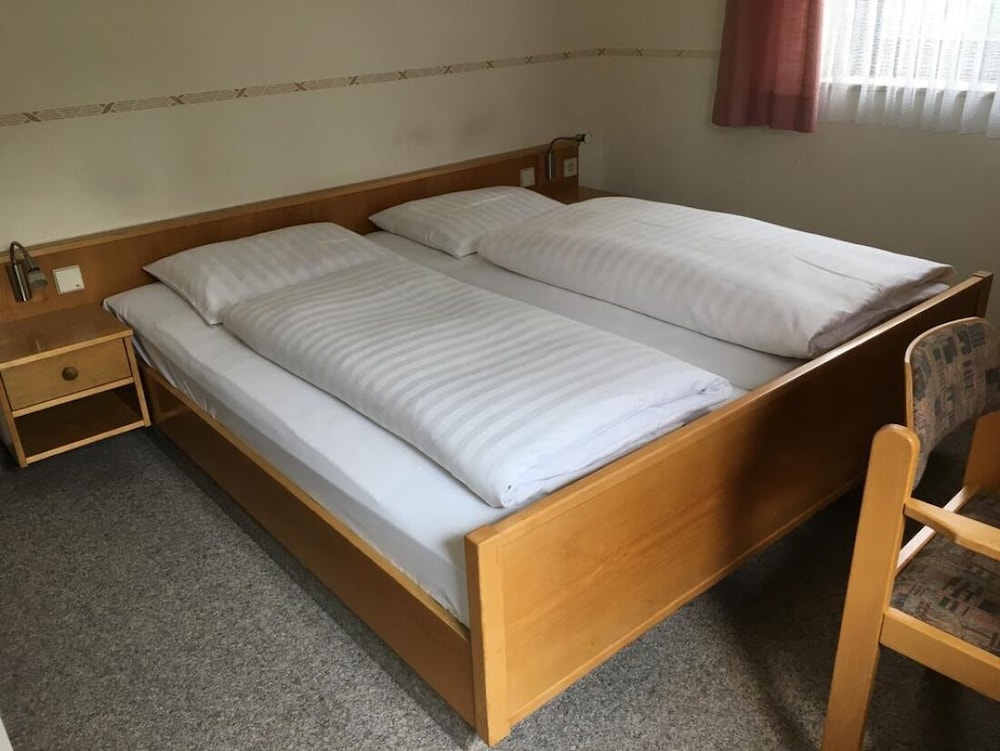 Hotel Arona Rooms