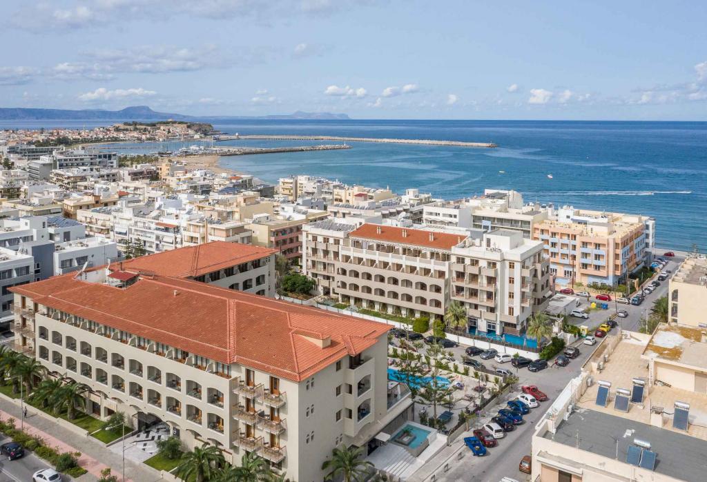 dal travel Theartemis Palace