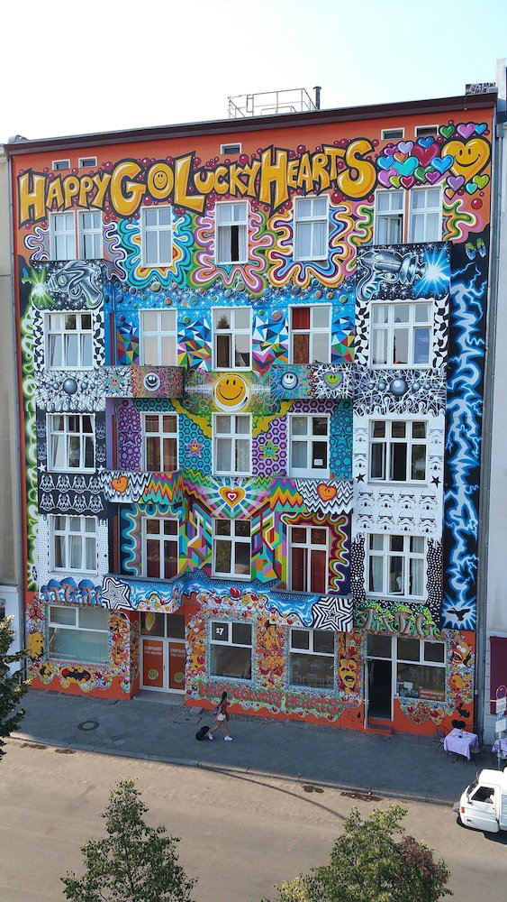 Hotel Happygolucky Hotel & Hostel