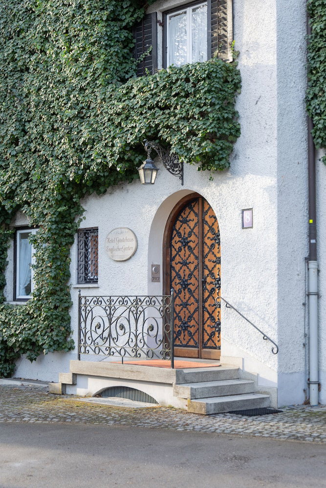 Hotel Gästehaus Englischer Garten