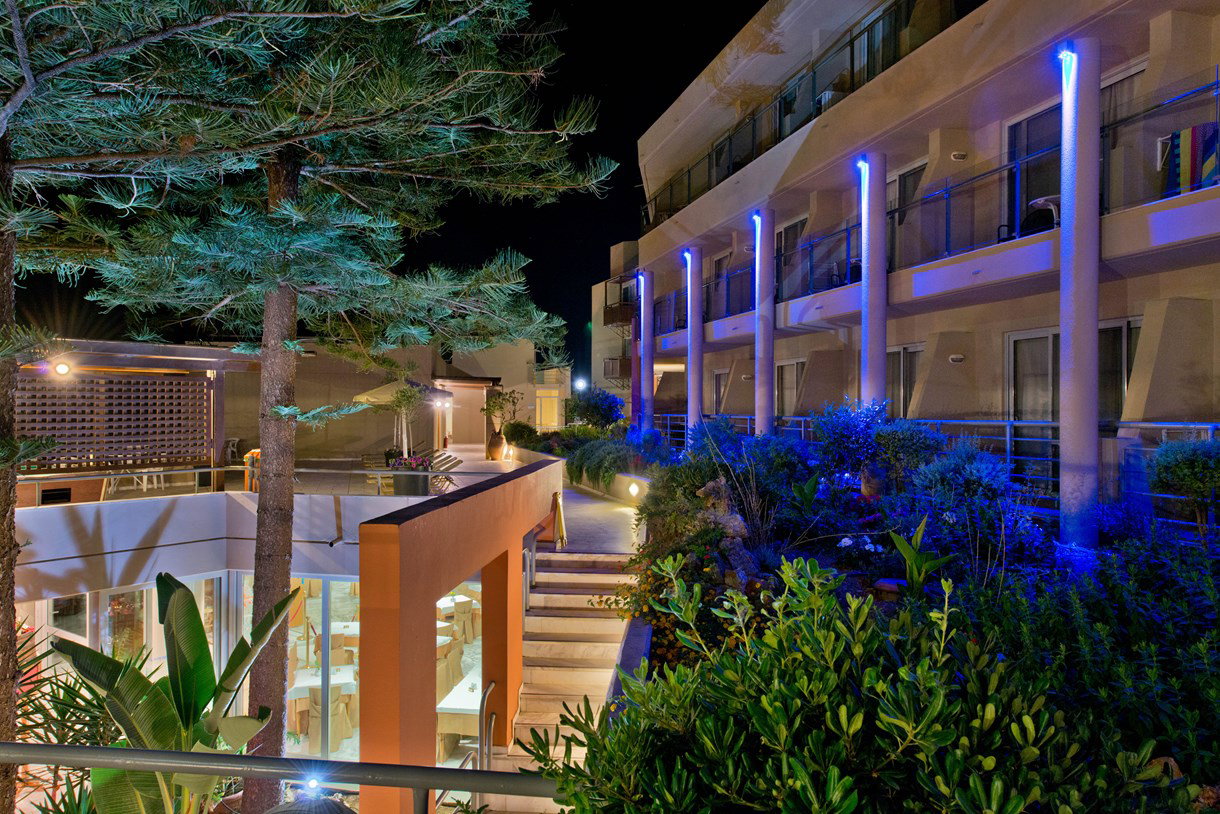 dal travel Minos Hotel