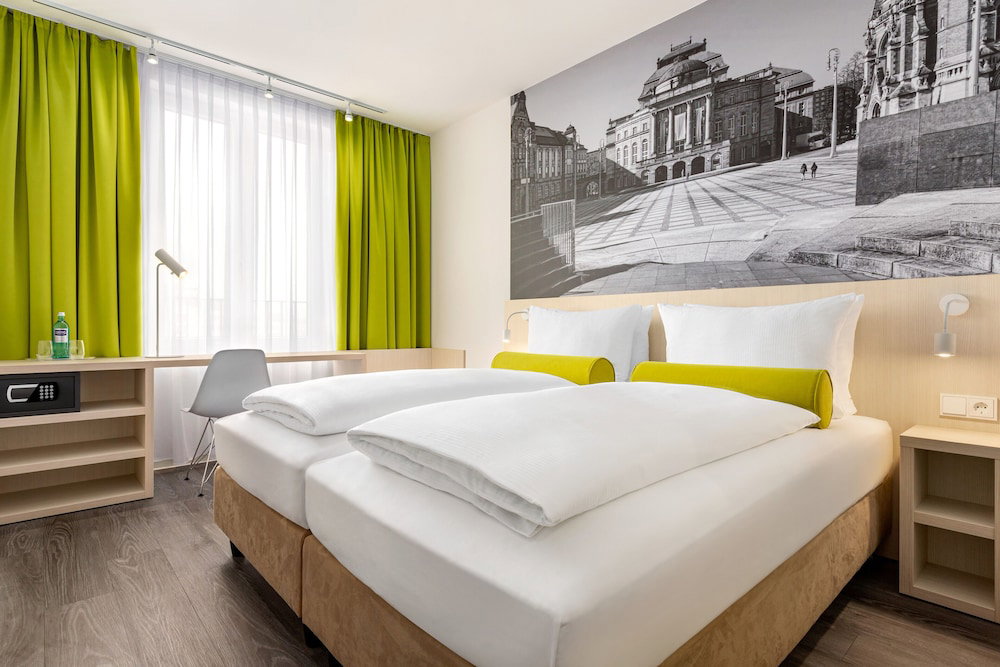 Hotel Super 8 By Wyndham Munich City North