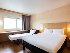 Hotel Ibis Bordeaux Lac cazare Bordeaux