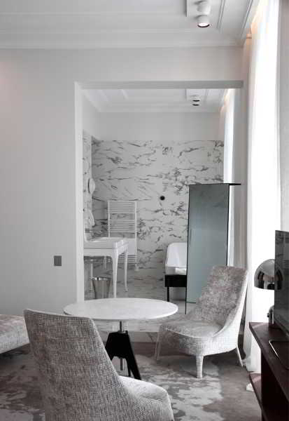 Yndo Hotel