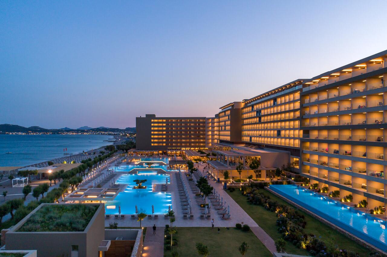 dal travel Amada Colossos Resort
