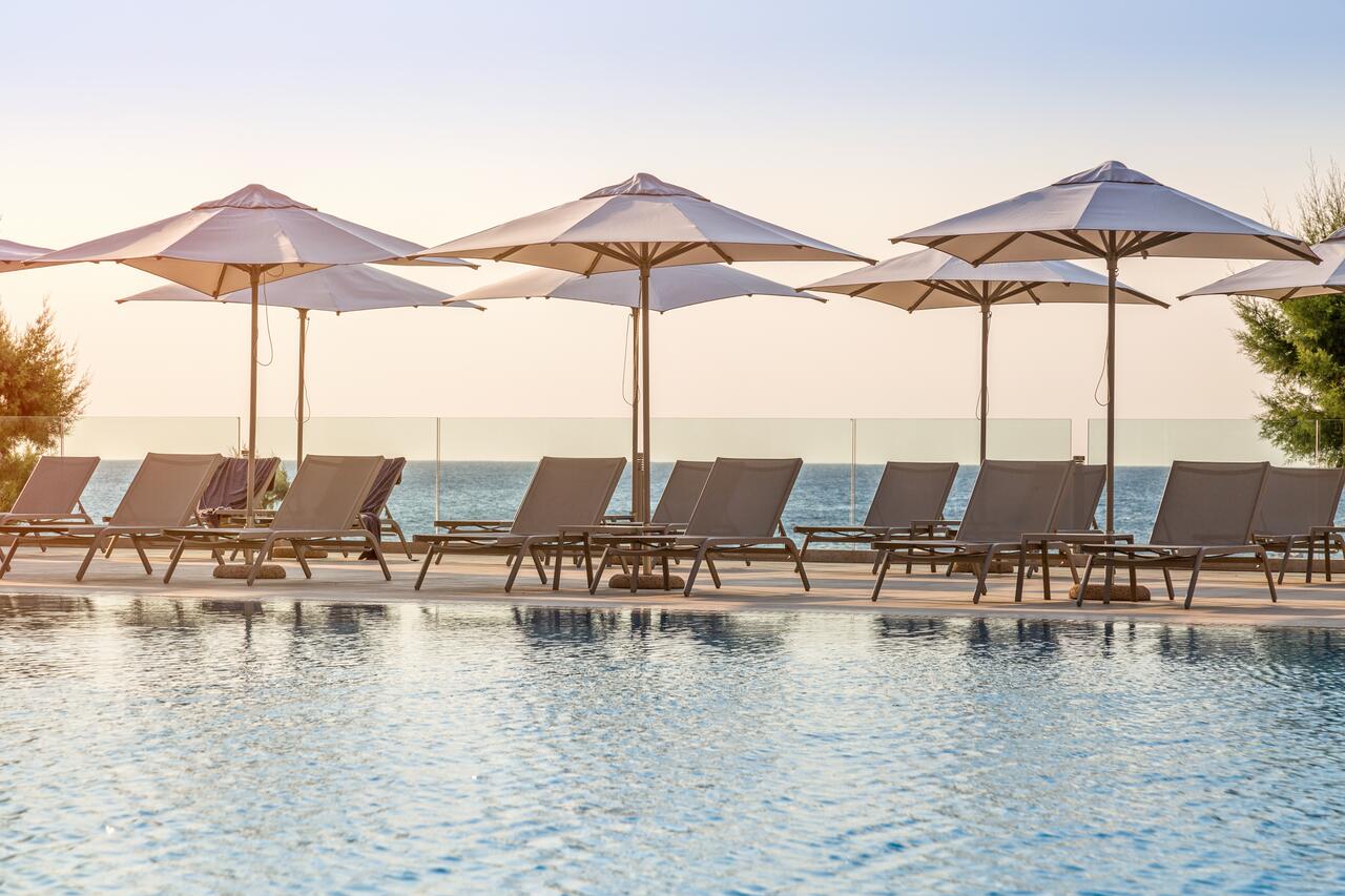 dal travel Amada Colossos Resort
