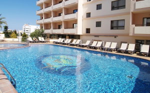 Hotel Invisa Hotel La Cala cazare Santa Eularia des Riu