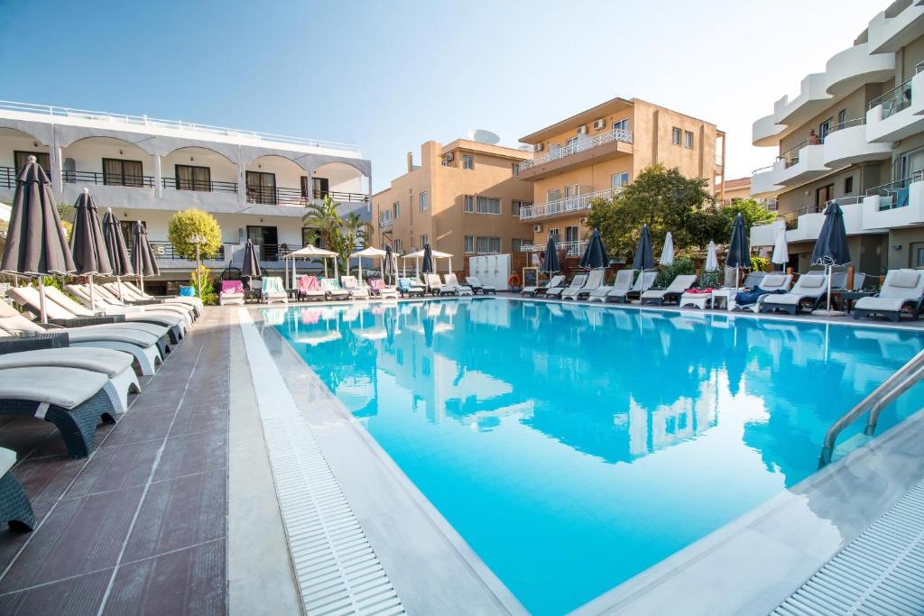 dal travel Sunny Days Hotel