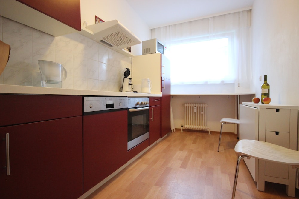 Hotel Family Suites & Parking