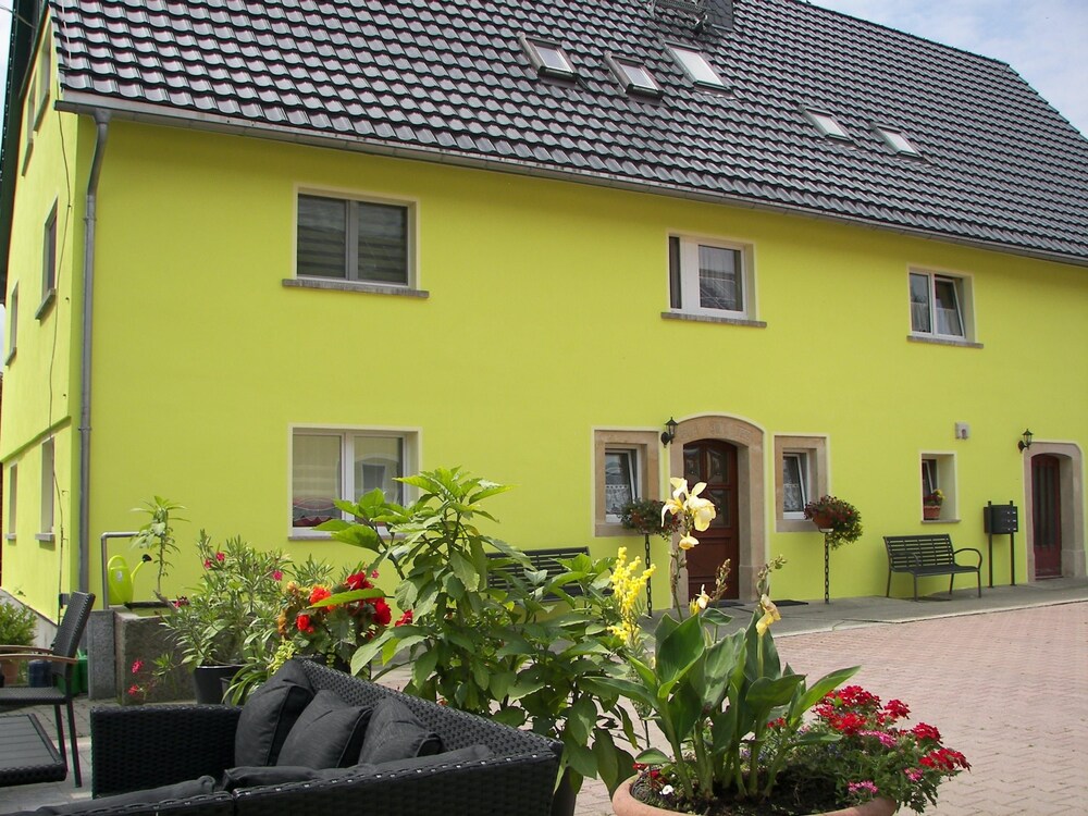 Hotel Cozy Apartment In Lichtenhain Germany With Garden
