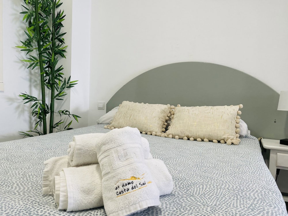 Hotel Estudio Carabeo Jimena By At Home Costa Del Sol