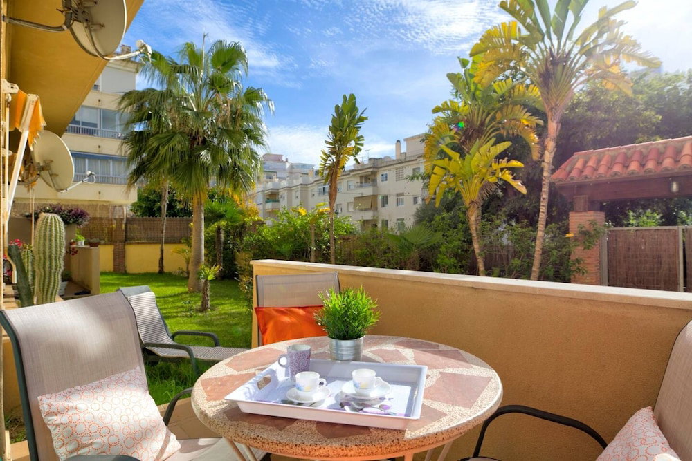 Hotel Apartamento Cala Bajo Solset