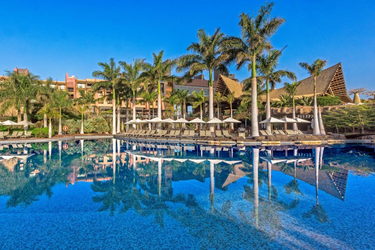 Lopesan Baobab Resort