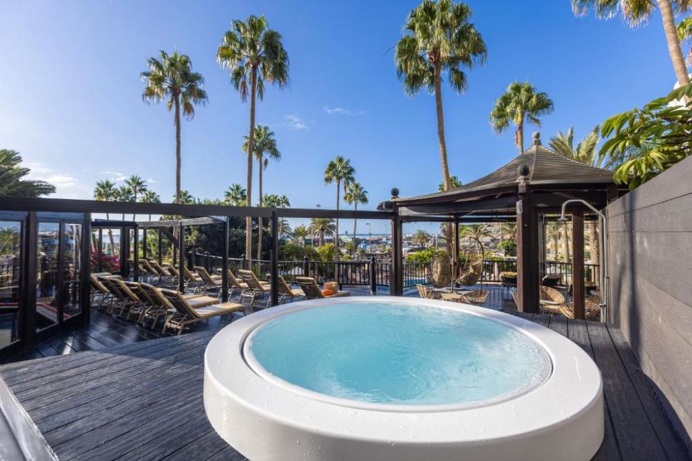 Corallium Dunamar (Adults Only)