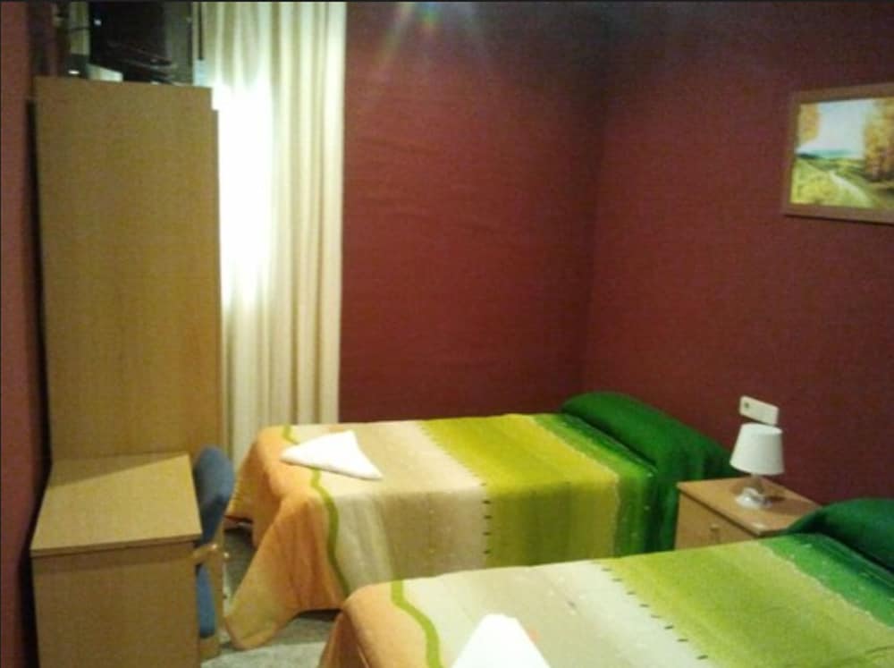 Hotel Hostal Emilio