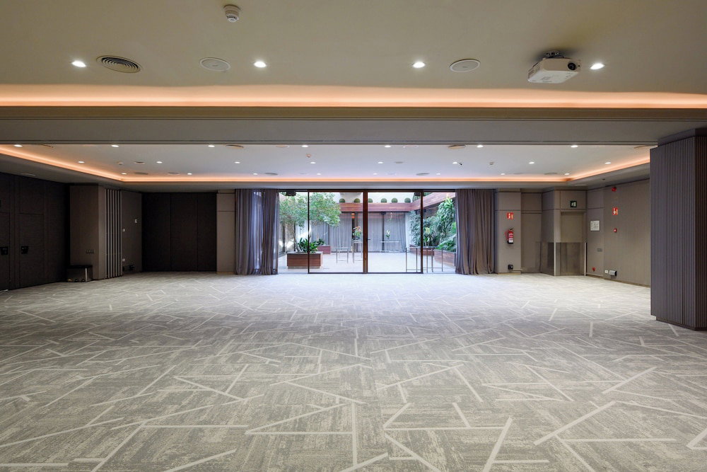 Intercontinental Barcelona By Ihg