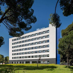Hotel Ibis Budget Madrid Aeropuerto cazare Coslada