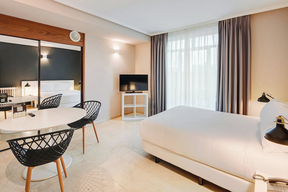 Hotel Sercotel Togumar