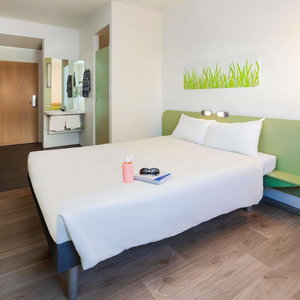 Hotel Ibis Budget Madrid Vallecas cazare Villa de Vallecas
