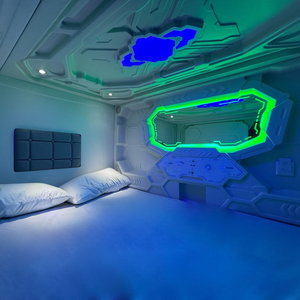 Hotel Hostel Space Capsule cazare Usera