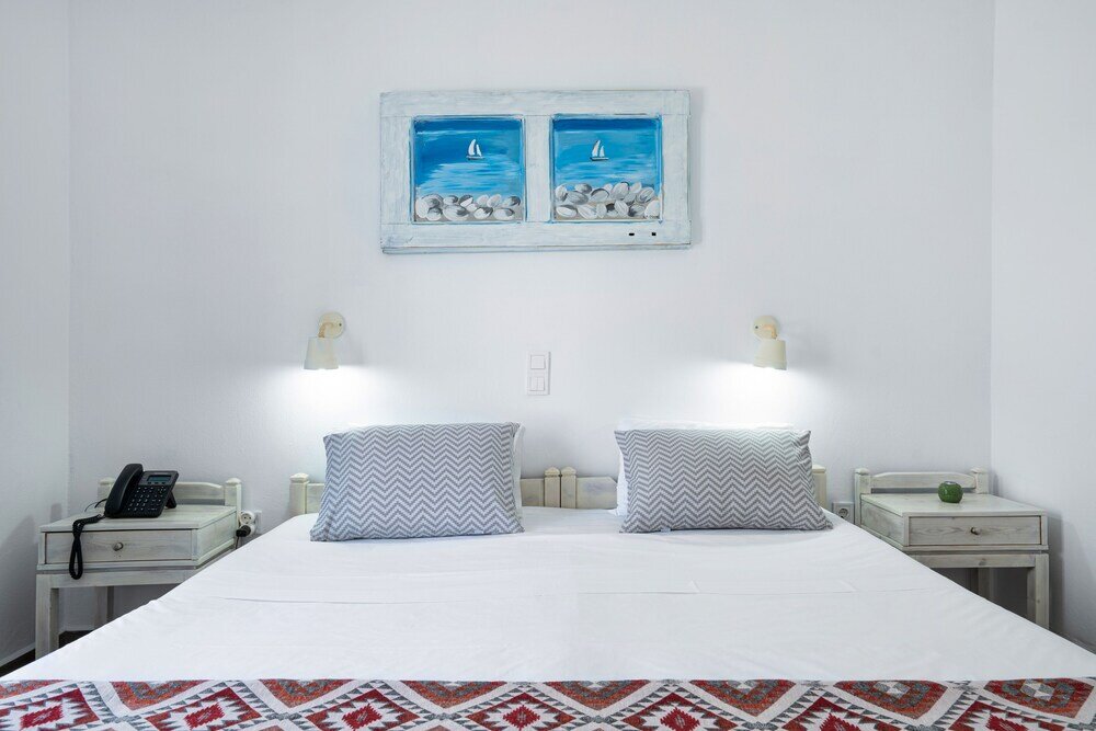 Iris Boutique Hotel