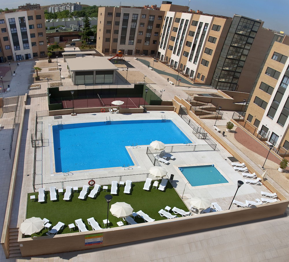Hotel Compostela Suites Apartments
