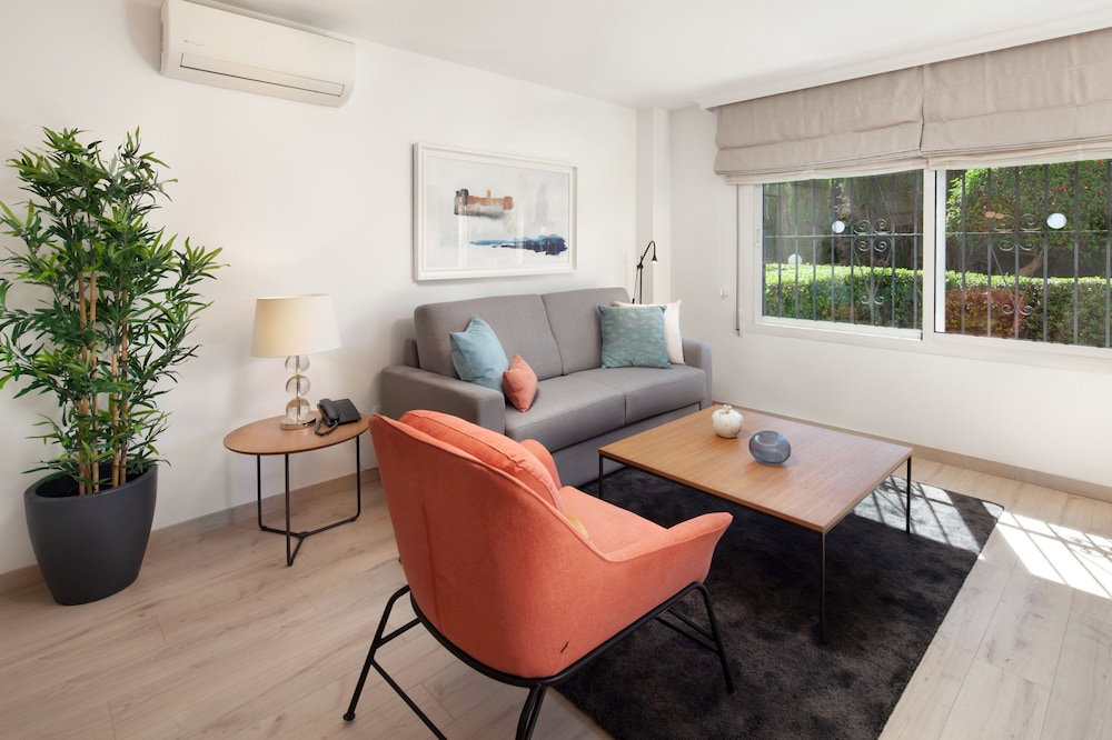 Hotel As Pm 28A In Mijas Costa