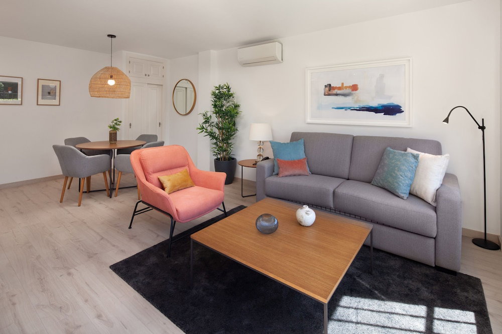 Hotel As Pm 27A In Mijas Costa