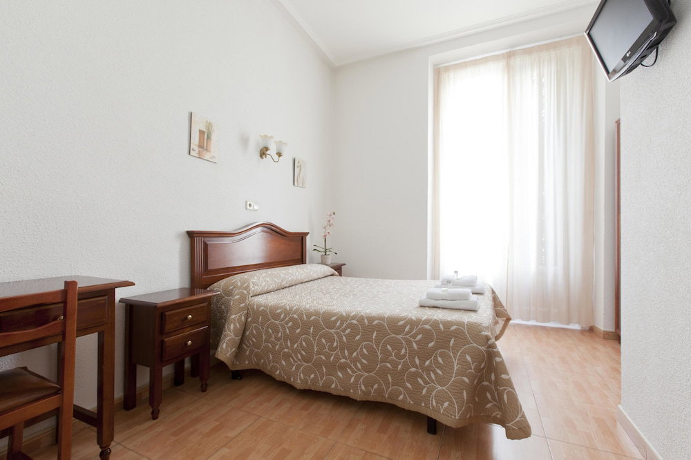 Hotel Hostal Condestable