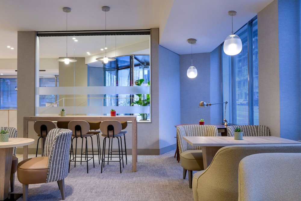 Hotel Ac Hotel Carlton Madrid By Marriott