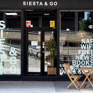 Hotel Siesta & Go - Hostel cazare Tetuan de las Victorias
