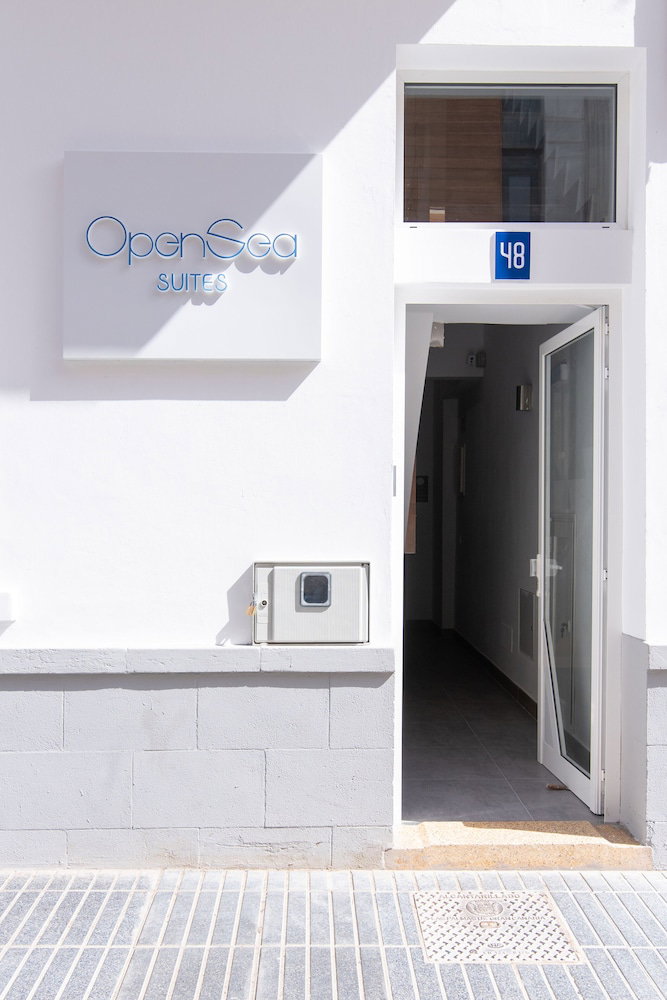 Open Sea Suites
