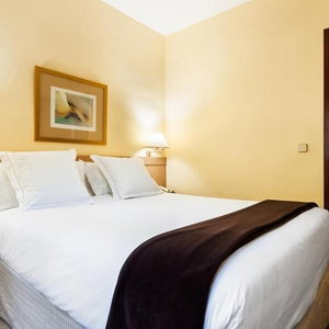 Hotel Espahotel Plaza Basílica cazare Tetuan de las Victorias