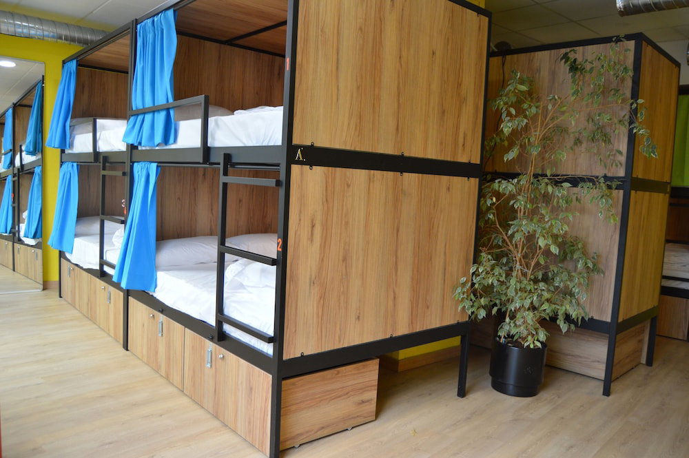Hotel Debod Hostel