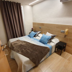 Hotel Hostal Sant Ramón cazare el Raval