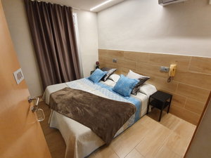 Hotel Hostal Sant Ramón cazare el Raval