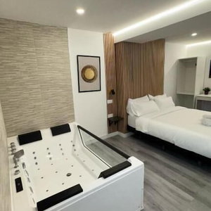 Hotel Jacuzzi Rooms cazare Puente de Vallecas