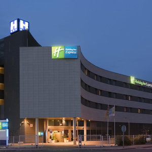 Sejur Holiday Inn Express Barcelona - Molins De Rei By Ihg vacanta Molins de Rei
