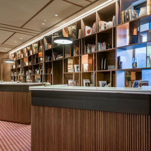 Hotel The Westin Madrid Cuzco cazare Tetuan de las Victorias