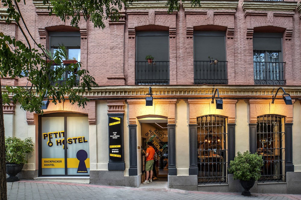 Hotel Petit Hostel La Latina - Adults Only