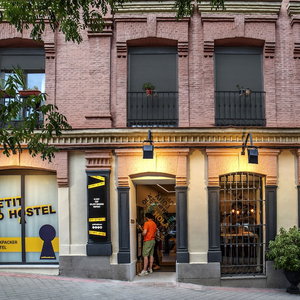 Hotel Petit Hostel La Latina - Adults Only cazare Arganzuela