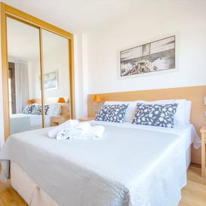 Hotel Waterfront Campezo cazare Coslada