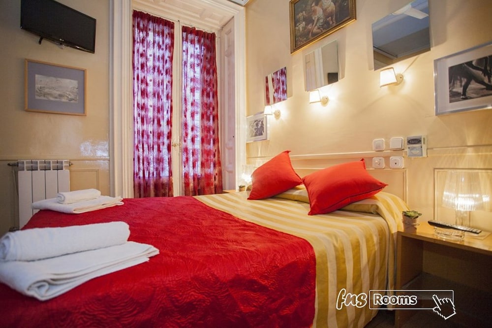 Hotel Hostal La Fontana