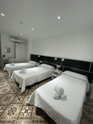 Hotel Hostal Nova cazare Sants-Montjuic