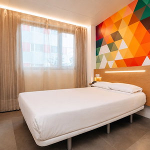 Hotel Vertice Roomspace Madrid cazare Villaverde