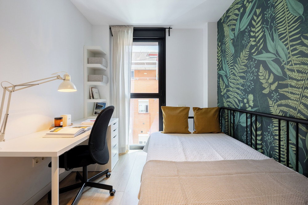 Hotel Edmond Vibes Airport - Ifema Hub