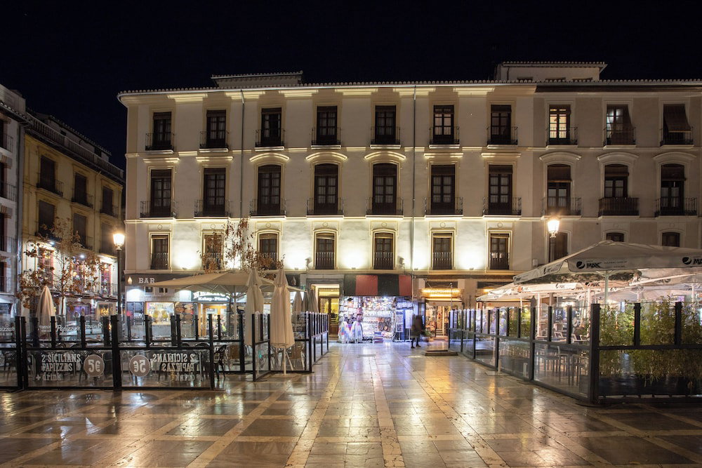 Hotel Bibo Suites Plaza Nueva