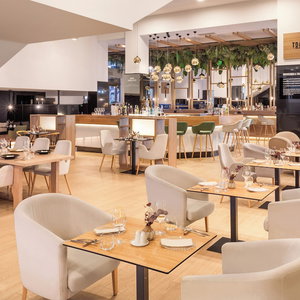 Hotel Melia Madrid Barajas cazare Barajas de Madrid