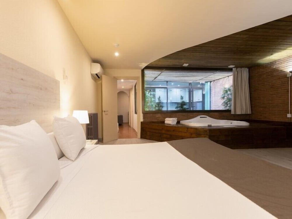 Hospedium Apartamentos Dv